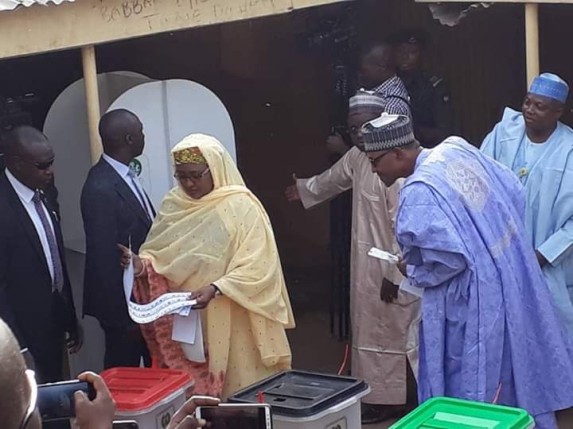 President Buhari and Aisha casting their votes in the ongoing 2019 General election in Nigeria