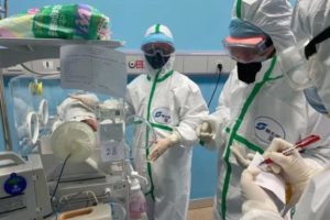 Coronavirus cases and health workers 